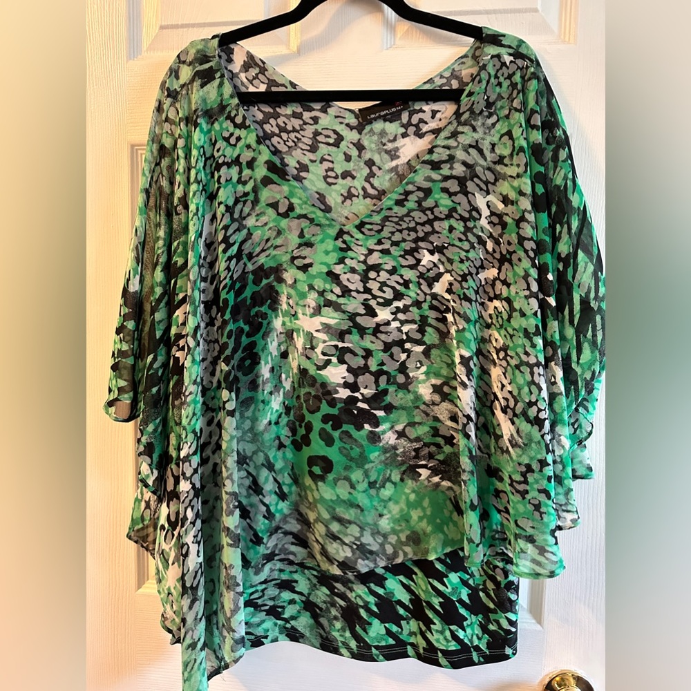 Laura Plus sized poncho top